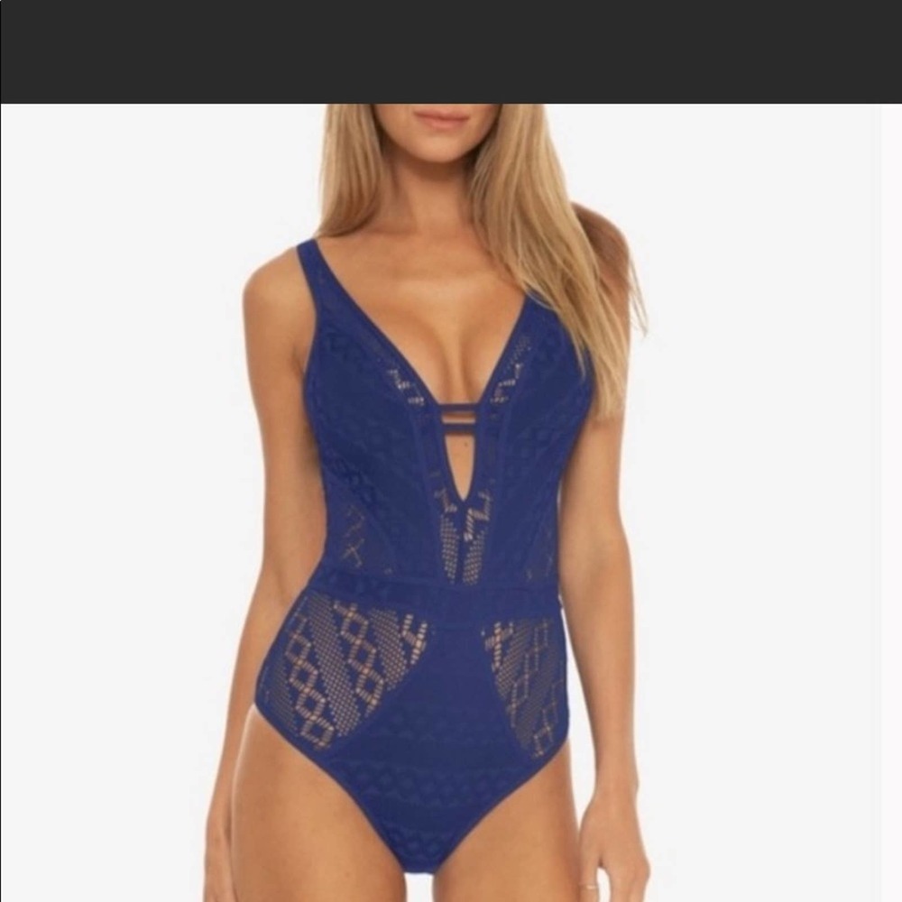 NWT! BECCA - Show & Tell One-Piece Swimsuit - X-small